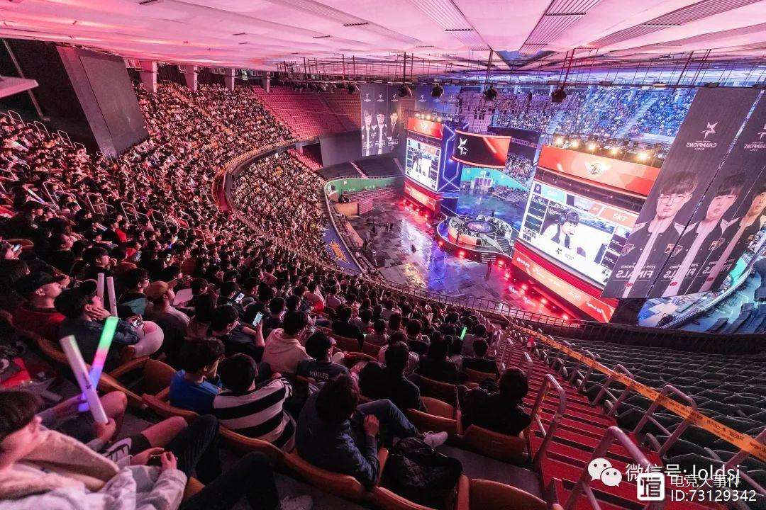 DFM险胜HLE,Caps团战一打五强强对话小组赛,强势挺进下一轮 DFM险胜HLE,Caps团战一打五强强对话小组赛,强势挺进下一轮