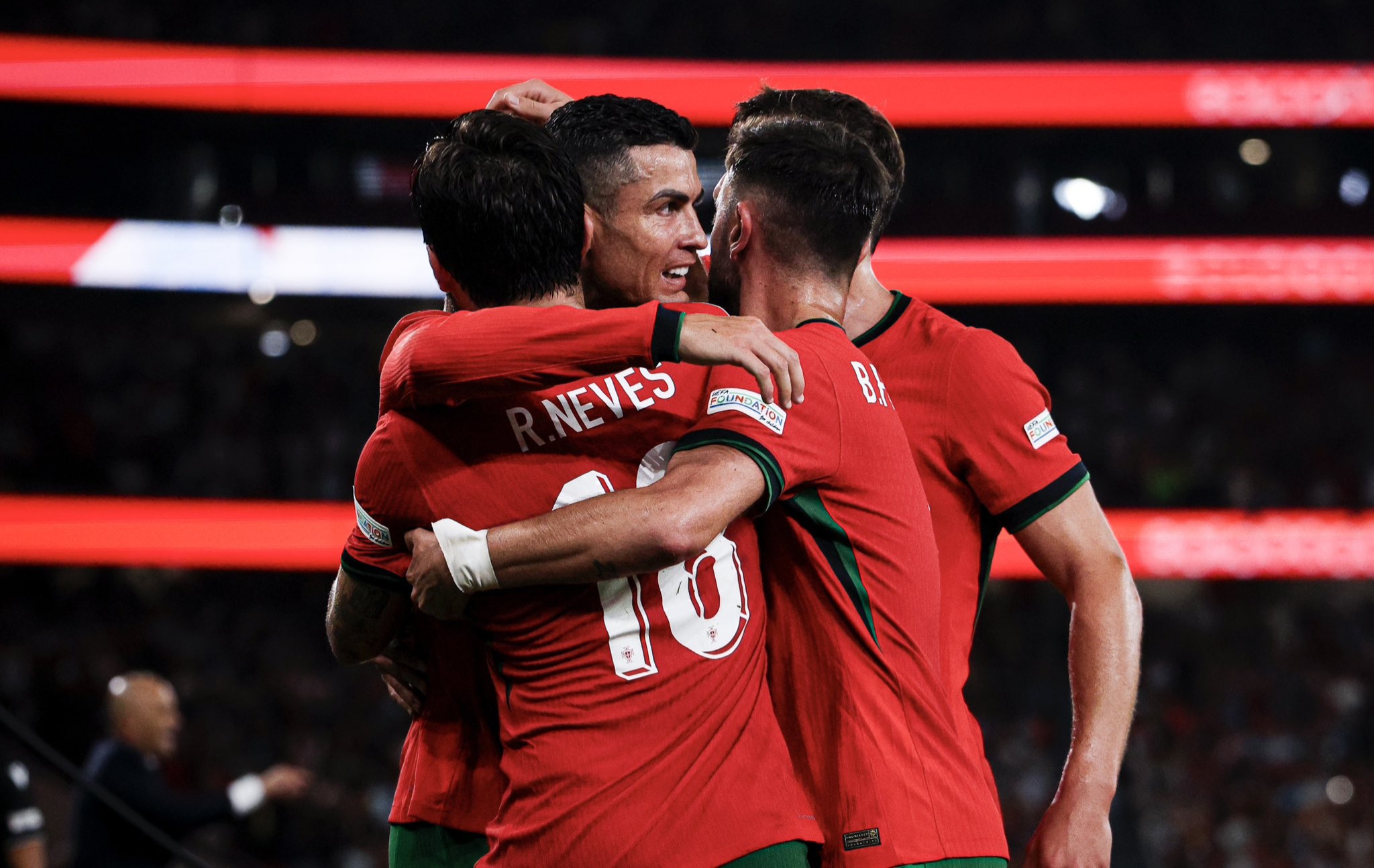 瑞典队力克葡萄牙队,许昕点燃赛场 瑞典队力克葡萄牙队,许昕点燃赛场