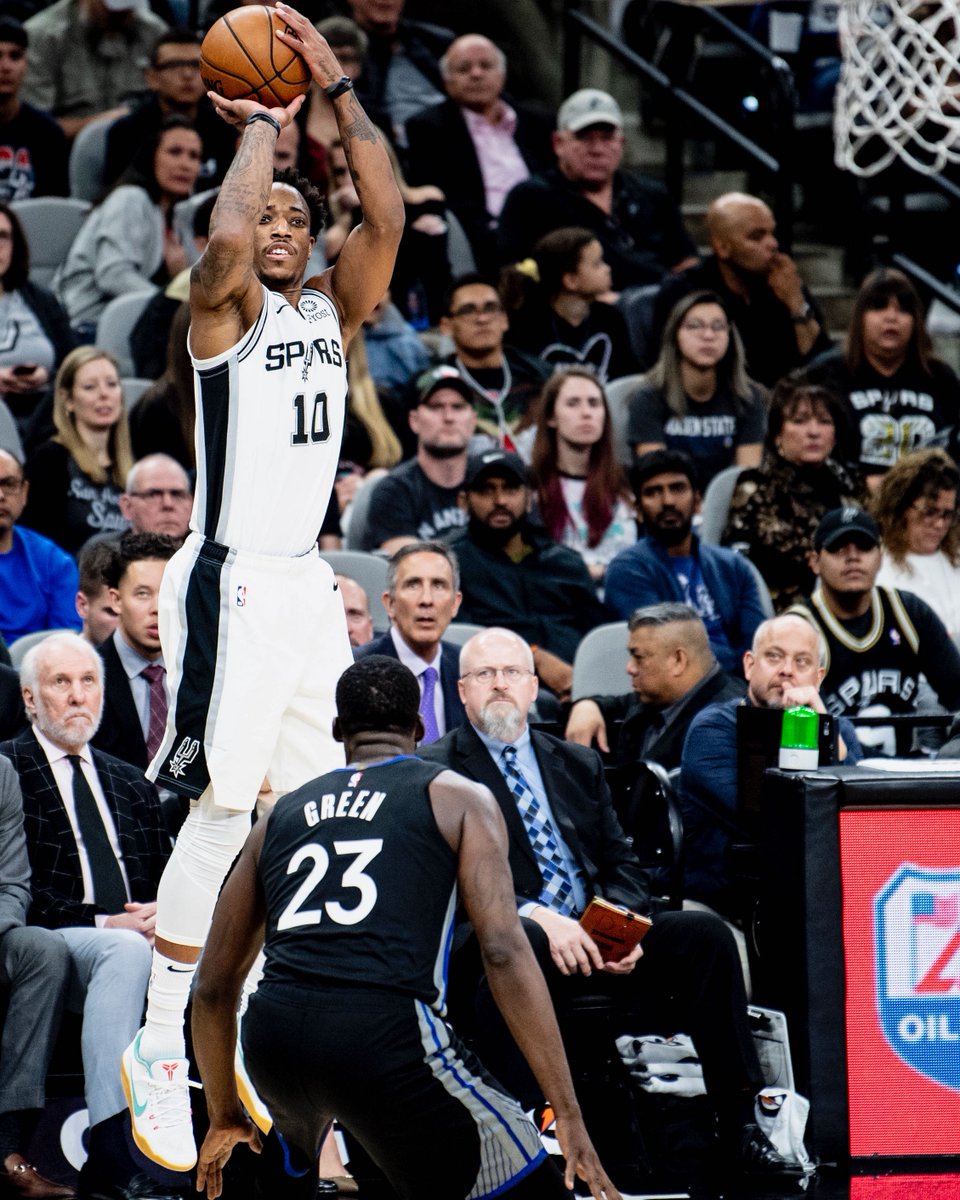 开云体育平台APP-天津队绝杀上海队，德罗赞惊艳四座的简单介绍