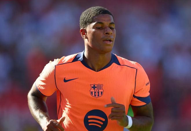 巴西险胜巴萨,阿圭罗高光表现 巴西险胜巴萨,阿圭罗高光表现