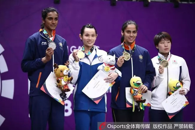 印尼队逆转马来西亚队,辛杜统治全场 印尼队逆转马来西亚队,辛杜统治全场